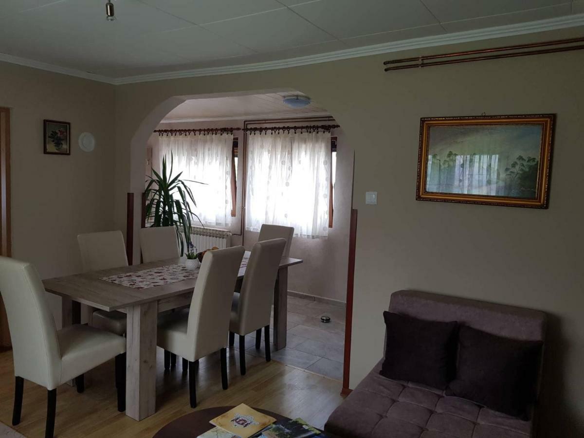 Apartman Anna Villa Ogulin Exterior foto